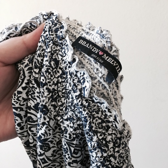 ❌SOLD❌ Brandy Melville Alexah Pants in Blue Floral - Picture 3 of 3